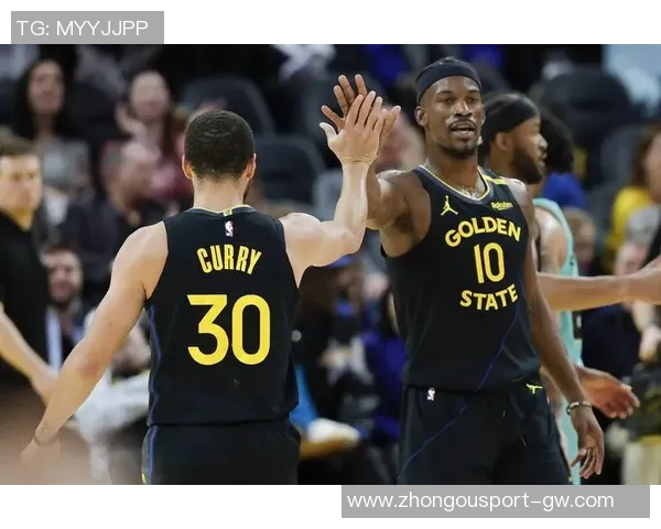 追梦与巴特勒的默契合作让彼此的篮球之路更加顺畅与精彩 追梦与巴特勒的默契合作让彼此的篮球之路更加顺畅与精彩